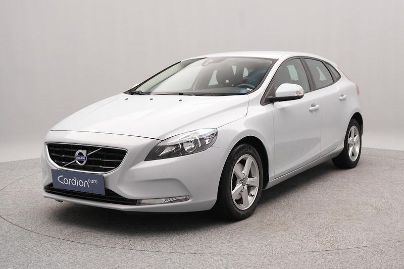 Volvo V40 T2 KINETIC CZ 1.maj REZERVACE - fotografie inzerátu