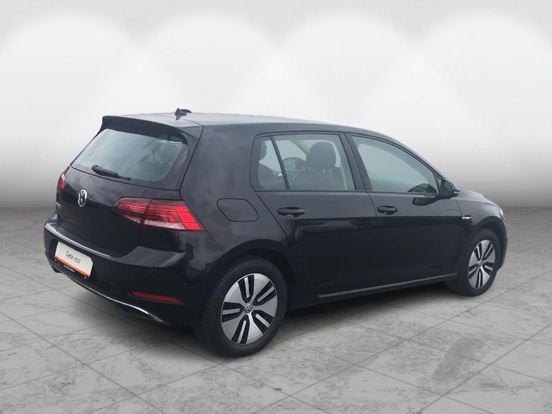 Volkswagen Golf COMFO 100 E1F SoH: 88% - fotka 2 z 29