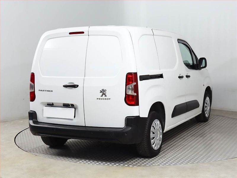 Peugeot Partner (2020) 1.5 BlueHDi, ČR - fotka 5 z 15
