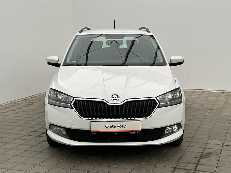 Škoda Fabia 1.0 TSI Ambition - fotka 4 z 24