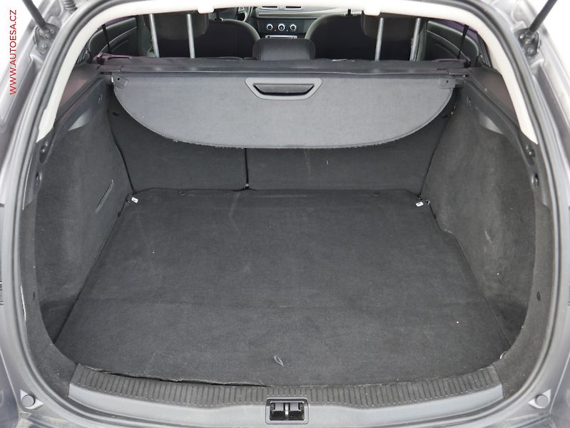 Renault Mégane (2014) 1.2 TCe, ČR, AC, temp - fotka 7 z 20