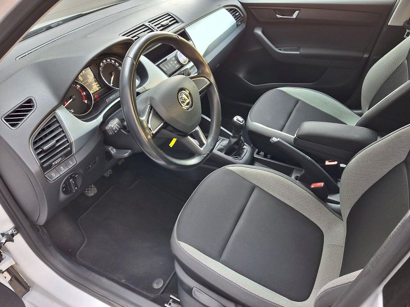 Škoda Fabia (2017) Ambition Plus 1,0MPi 55kW - fotka 6 z 27
