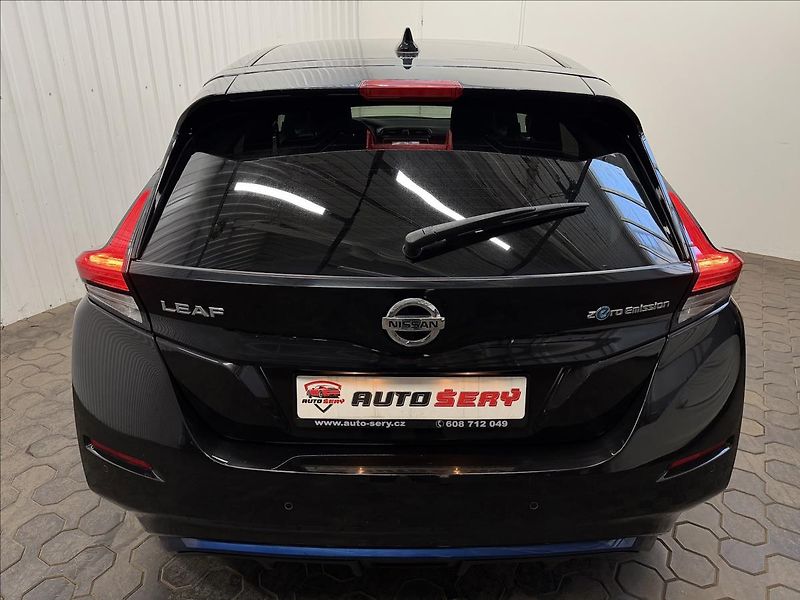 Nissan Leaf N-CONNECTA 160kW 62kWh - fotka 7 z 38
