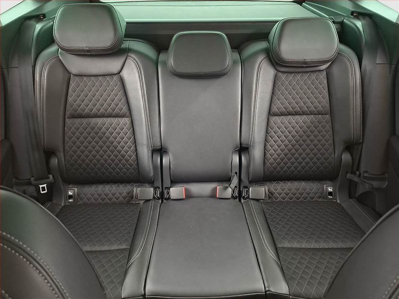 Škoda Karoq (2018) Style 1.5 TSI - fotka 10 z 19