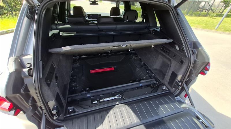 BMW X5 3,0 30d xDrive Msport DPH ČR - fotka 29 z 35