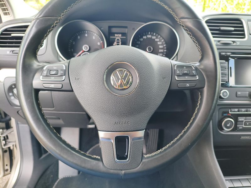 Volkswagen Golf (2013) VI 1,2 TSI Combi 77Kw Match - fotka 21 z 33