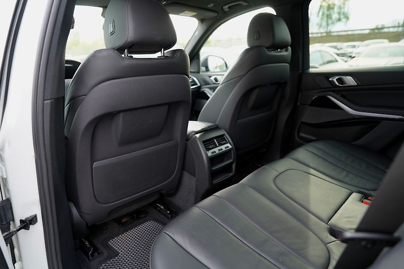 BMW X5 30d xDrive, Mpaket/21/Led - fotka 34 z 42
