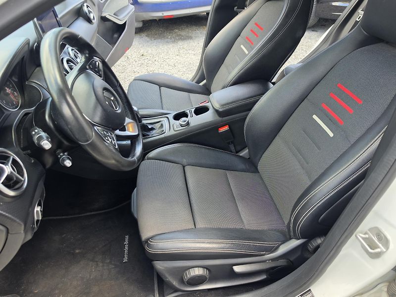 Mercedes-Benz Třídy A 160i  - fotka 15 z 18