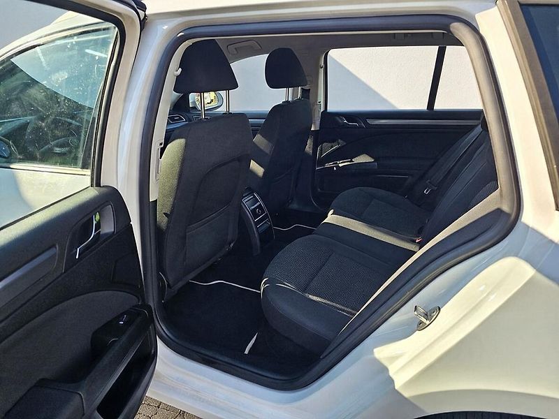 Škoda Superb 1.4 TSI 92 kW,TAŽNÉ,SERVISKA - fotka 24 z 40