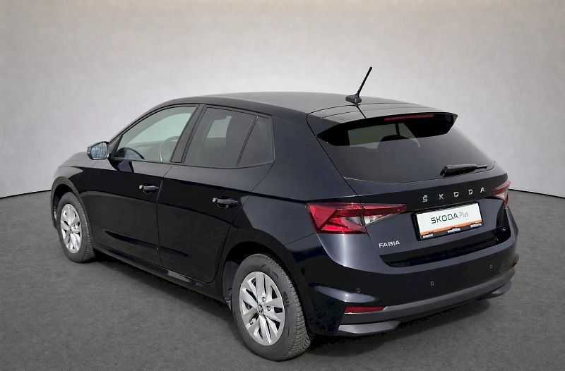 Škoda Fabia (2022) Ambition Plus 1,0 Tsi 70 Kw - fotka 32 z 35