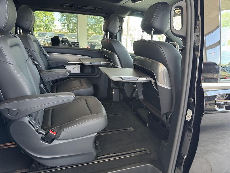 Mercedes-Benz Třídy V (2026) V300d 4M L EXCLUSIVE AMG - fotka 20 z 45