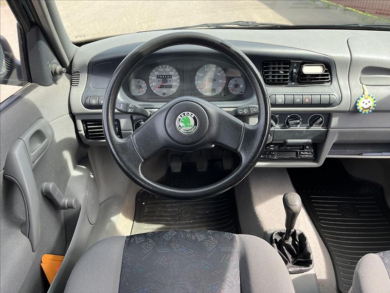 Škoda Felicia 1,3 MPi LXI ČR SERVIS 2x KOLA - fotka 14 z 31