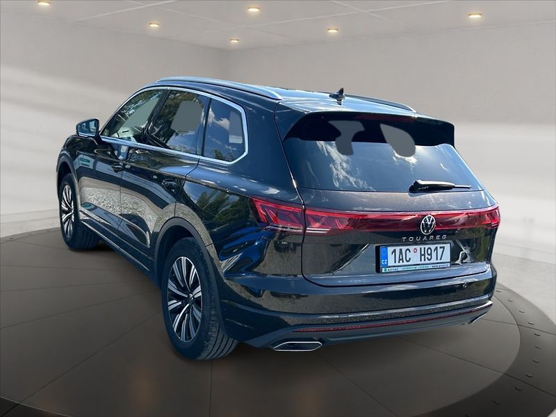 Volkswagen Touareg 3,0 TDI Exclusive 4M DSG - fotka 4 z 11