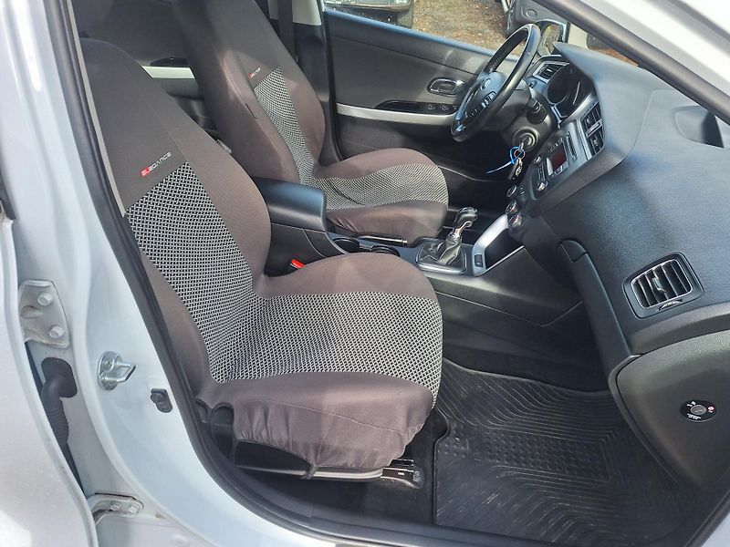 Kia Ceed (2015) 1.4 Crdi  - fotka 15 z 21