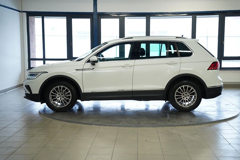 Volkswagen Tiguan - fotka 3 z 31