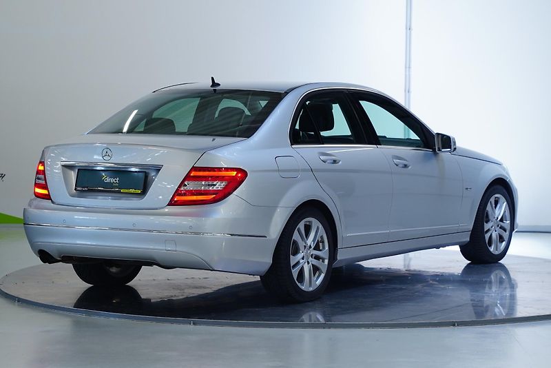 Mercedes-Benz Třídy C - fotka 2 z 26