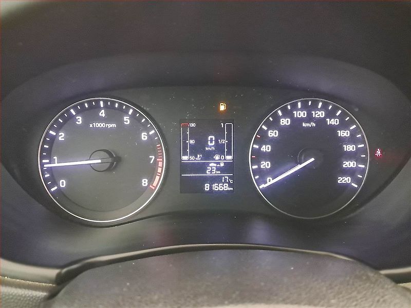 Hyundai i20 (2018) Comfort 1.2, ČR,1.maj - fotka 9 z 17