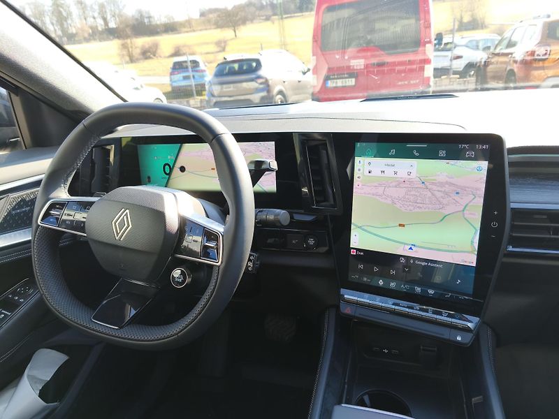 Renault Austral iconic mild hybrid 160 auto   - fotka 19 z 26