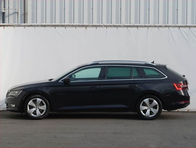 Škoda Superb (2018) Ambition 1.5 TSI, Automat - fotka 3 z 23