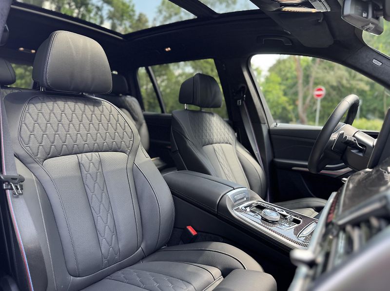 BMW X7 40d xDrive Msport PRO | max  - fotka 18 z 38