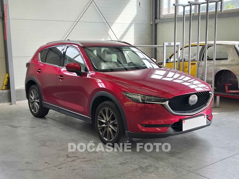 Mazda CX-5 (2019) 2.5 Skyactiv 4x4, 2.maj,ČR - fotka 1 z 3