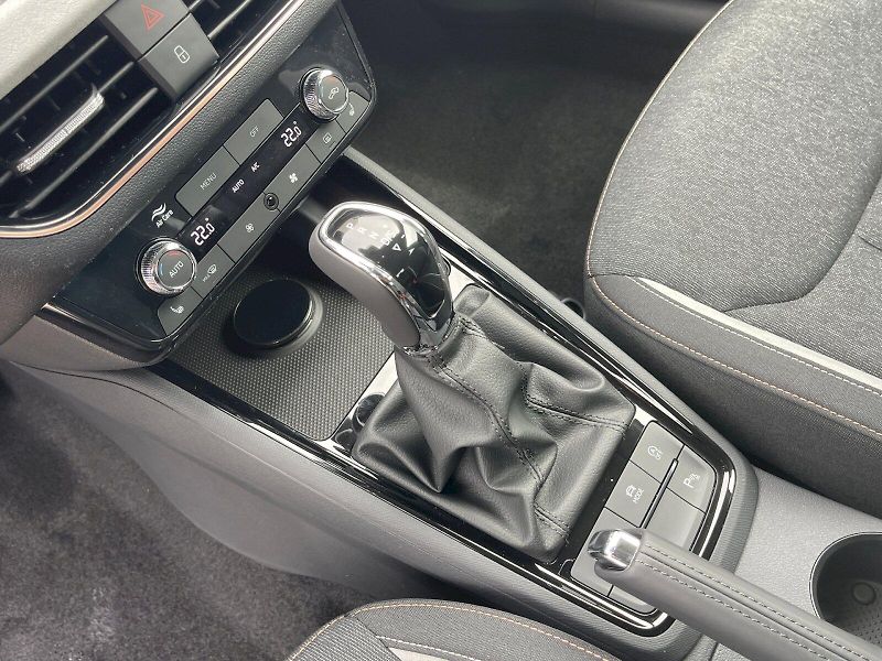 Škoda Kamiq (2026) 1,0 TSI / 85 kW DSG Top Select - fotka 25 z 30