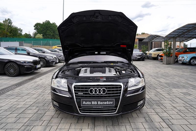 Audi A8 4.2 TDI Long,4x4 Exclusive - fotka 9 z 50