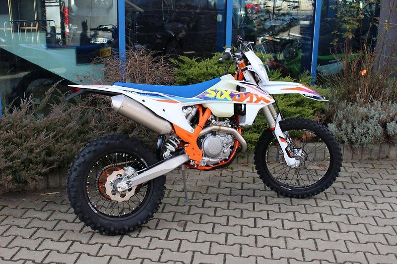 KTM (2022) 500 EXC-F SIX DAYS 2022 SKLADE - fotka 3 z 6