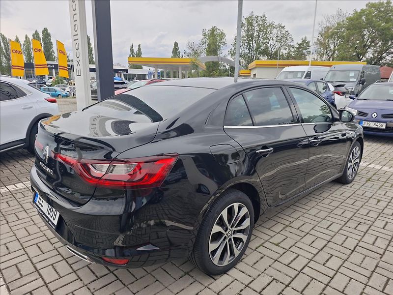 Renault Mégane 1,3 TCe140  GrandCoupé TECHNO - fotka 6 z 19