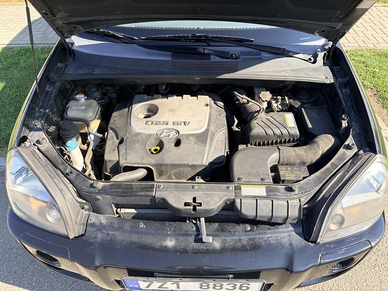 Hyundai Tucson 2.0CRDi 4x4 Tažné - fotka 22 z 23