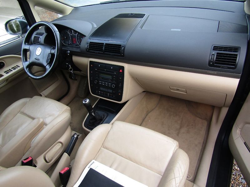 Volkswagen Sharan (2008) 2.8 V6  150kW  4MOTION BUSSINE - fotka 14 z 38