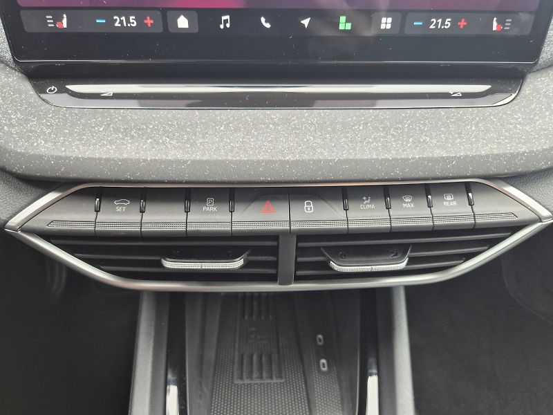 Škoda Octavia (2025) Top Selection 1.5TSi 110kW 6°m - fotka 28 z 30