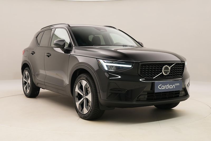 Volvo XC40 (2026) B3 AUT DARK ULTRA  - fotka 14 z 64