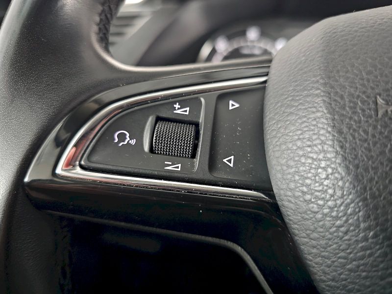 Škoda Superb (2016) 2.0TDi 110kW DSG AMBITION PLUS - fotka 22 z 26