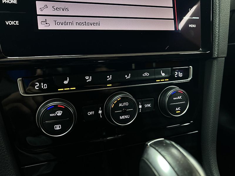 Volkswagen Golf GTI Performance 180 kW - fotka 45 z 50