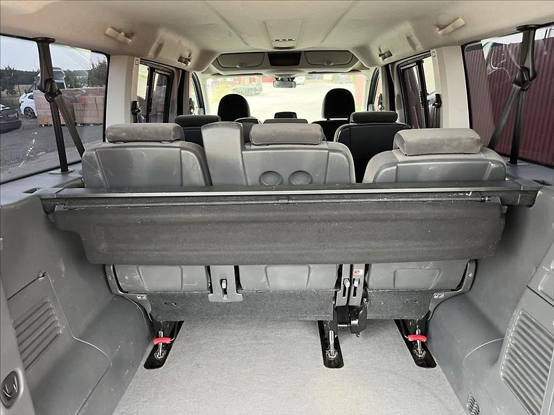 Peugeot Expert Tepee 2,0 HDi 8.MÍST KLIMA NAVIGACE - fotka 35 z 42
