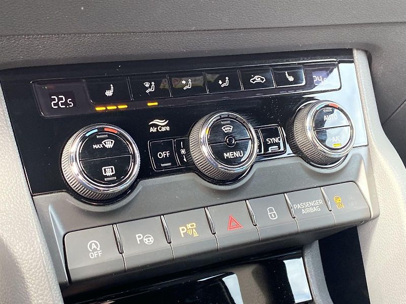 Škoda Karoq (2024) 2.0 TDI 4x4 DSG SportLine - fotka 13 z 36