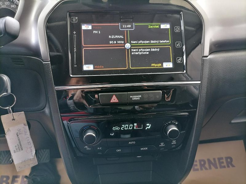 Suzuki Vitara (2018) 1.6 VVt Elegance - fotka 12 z 19