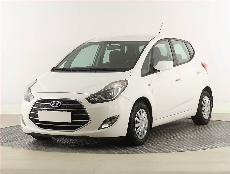 Hyundai ix20 (2019) 1.6 CVVT, Serv.kniha - fotka 2 z 16