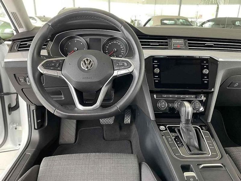 Dacia Logan.