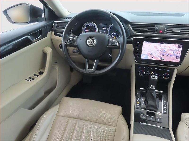 Škoda Superb (2018) Laurin&Klement 2.0 TDI, 4X4 - fotka 7 z 15