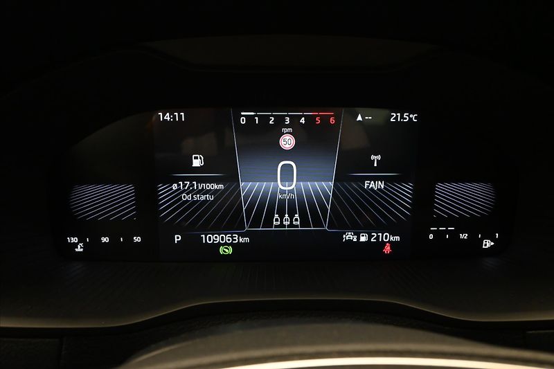 Škoda Karoq 2,0 TDI 85kW DSG Business Záru - fotka 16 z 31