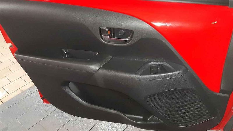 Toyota Aygo spadá do kategorie kompaktních miniaut, kterým se lidově říká nákupní taška.