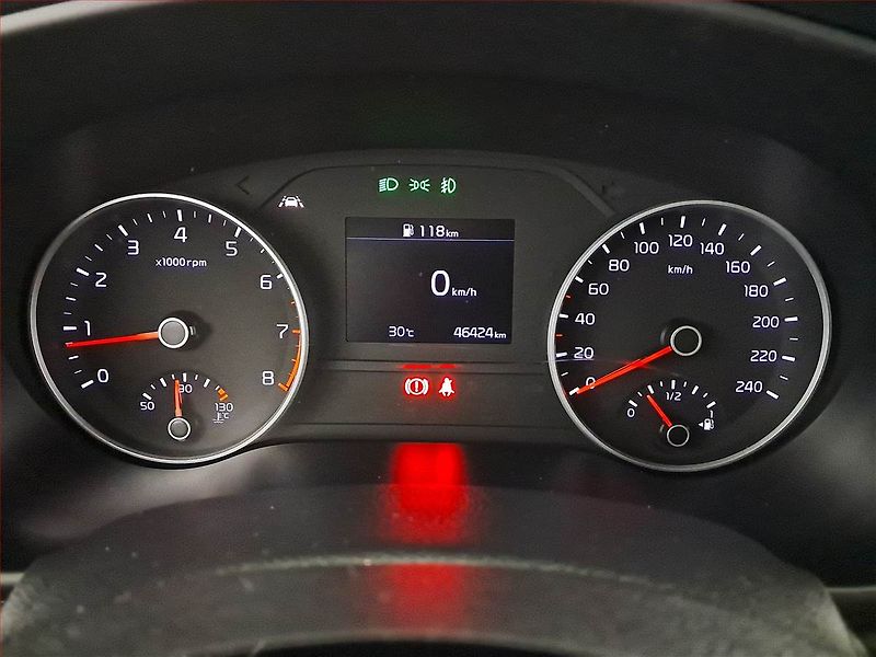 Kia Sportage (2021) 1.6 T-GDI - fotka 11 z 22