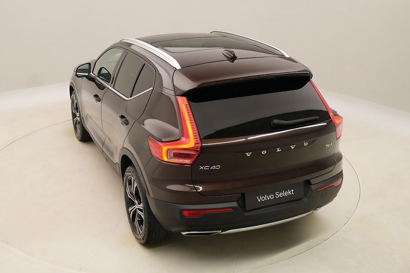 Volvo XC40 T4 AWD INSCRIPTION AUT CZ - fotka 17 z 47