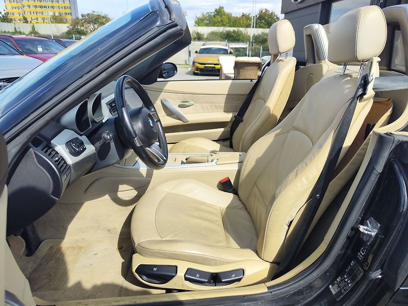 BMW Z4 2.5i/130kW E85 Roadster - fotka 17 z 26