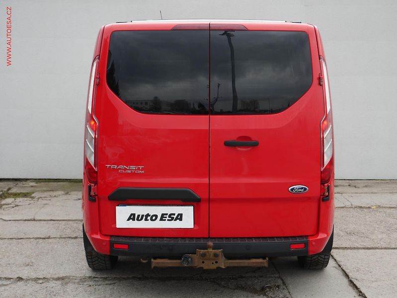 Ford Transit Custom (2018) 2.0TDCi L2 6míst, ČR, TREND - fotka 5 z 15