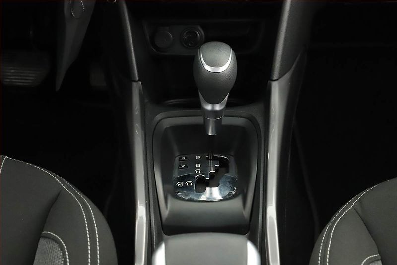 Peugeot 2008 (2017) 1.2 PureTech, Automat - fotka 10 z 16
