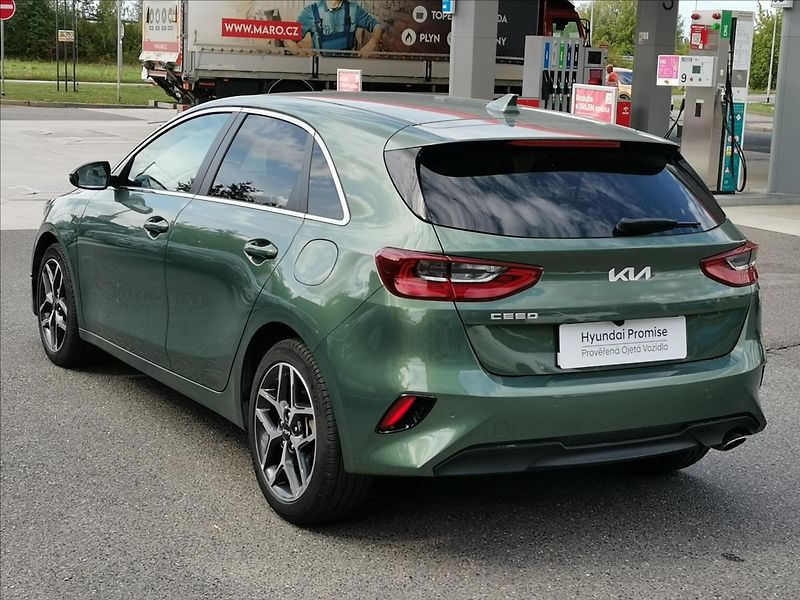 Kia Ceed 1,5 T-GDI 118kW Top DCT - fotka 5 z 19