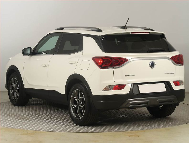SsangYong Korando (2022) Style Plus 1.5 T-GDI, Automat - fotka 4 z 20